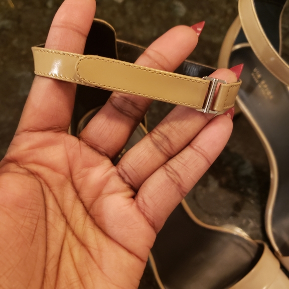 *CLOSET CLEANOUT* Via Spiga Sandals - Picture 6 of 8